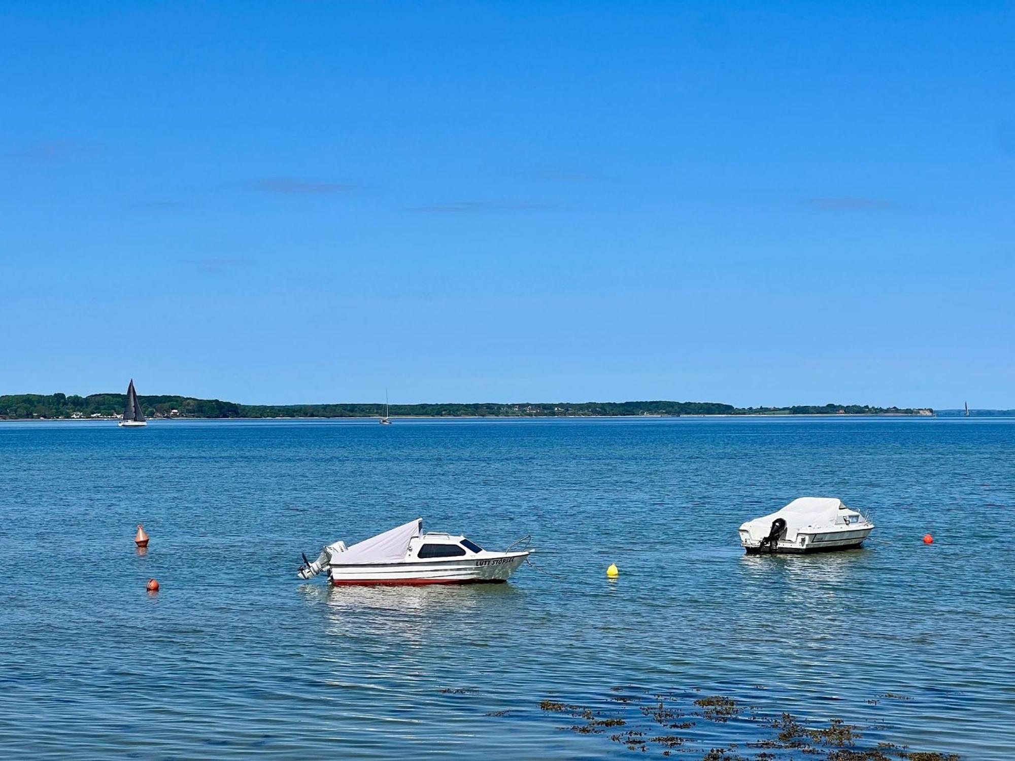 Ferienwohnung Urlaub mit Ostseeblick, Schwimmbad, Sauna&direkte Strandlage Kronsgaard Exterior foto